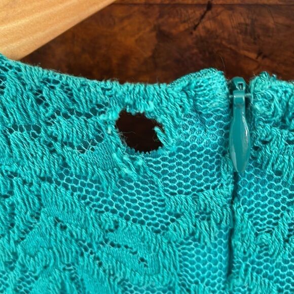 3/$15 Girls green lace dress - Picture 5 of 8